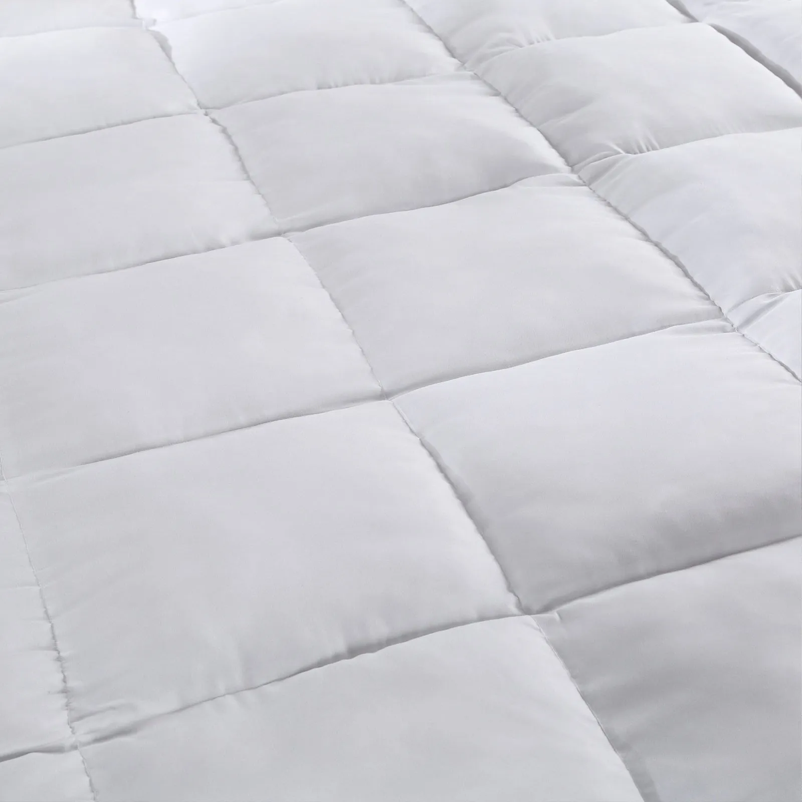1000GSM Luxury Bamboo Fabric Gusset Mattress Pad Topper Cover | Queen | White