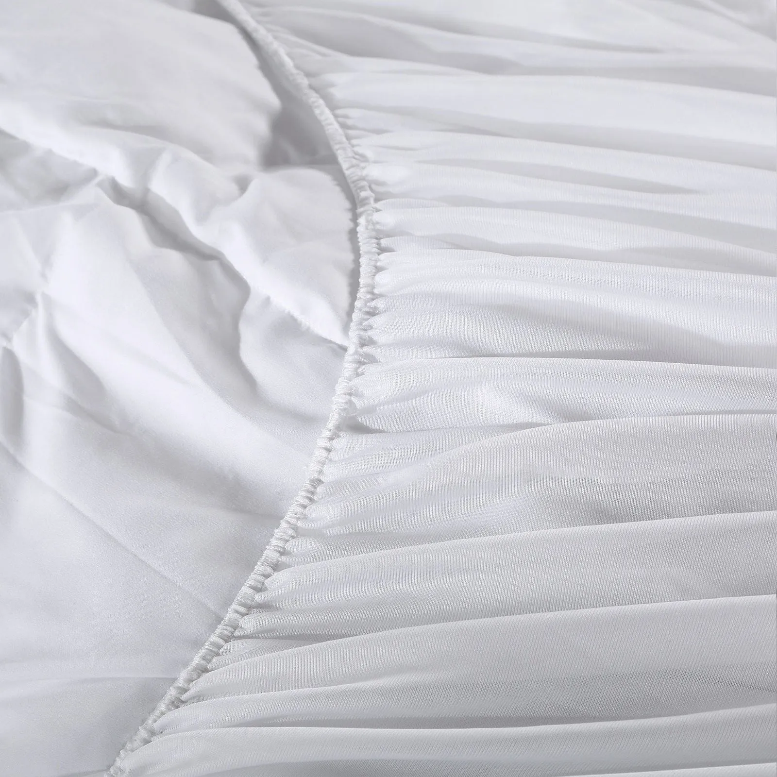 1000GSM Luxury Bamboo Fabric Gusset Mattress Pad Topper Cover | Queen | White